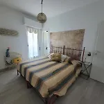 Casa Bea Marinella 아파트 *