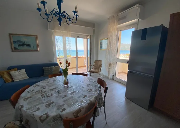 Casa Bea Marinella Διαμέρισμα *
